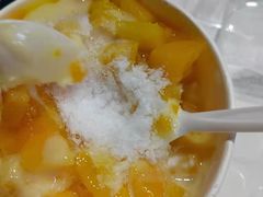芒果黄桃冰-美肴冰品(中山门店)