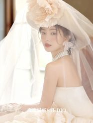-玫瑰星座婚纱摄影轻奢定制(双井店)
