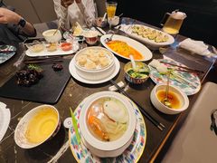 -海派悦庭·海胆烧麦·新融合菜(凯德广场店)
