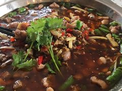 -兔行天下-鸿鹤鲜锅兔(中海国际店)