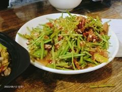 藜蒿炒腊肉-江南古镇味道·私房菜