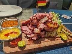 -又见马甲M8融合西餐厅(体育中心店)