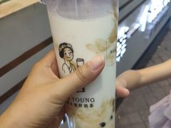 -华言豆腐鲜奶茶(杨家坪店)
