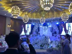 -红丝高端婚礼中心(旗舰店)
