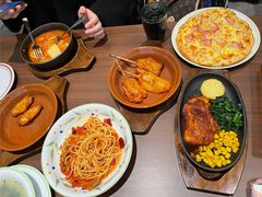 培根鸡肉双拼披萨-萨莉亚意式餐厅(杭州滨江天街店)