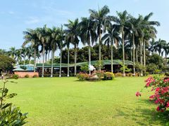 -侯臣咖啡文化村