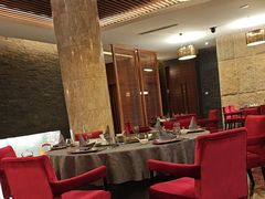 -粤尚腾香居中餐厅(首都机场希尔顿店)