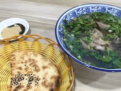 -丰登陕西水盆牛羊肉·泡馍