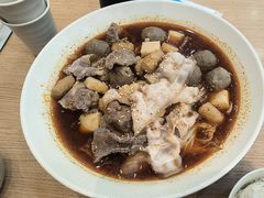 -三顾冒菜(万达店)