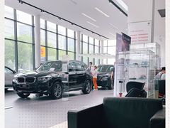 -上海宝信宝马4S店