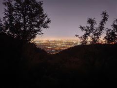 -鬼笑石后山停车场