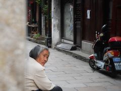 -新场古镇-停车场