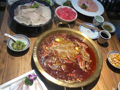 -小天鹅火锅·一线江景洪鼎旗舰店(洪崖洞店)