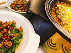 -阿瓦山寨·湘菜现炒·剁椒鱼头王(咸阳总店)