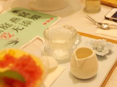 -燕庭·纯燕窝·甜品下午茶(南京西路店)