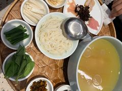 -一坐一忘云南菜(卓悦中心)