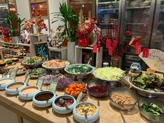 -大中华希尔顿酒店-念自助餐·嗨啤·小龙虾