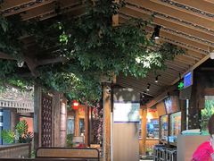 -野山舂·贵州现舂酸汤火锅(鸿通城店)