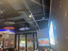 -老街烧烤大排档·地道湖北菜·龙虾馆(汉口火车站店)