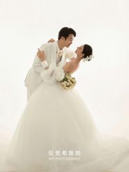 -纪梵希旅拍婚纱摄影(大连总店)