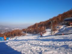 -亚布力新体委滑雪场