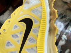 -京伟修鞋洗鞋奢侈品皮具护理店