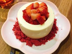 草莓酸奶芝士-柴务处·柴犬主题狗咖