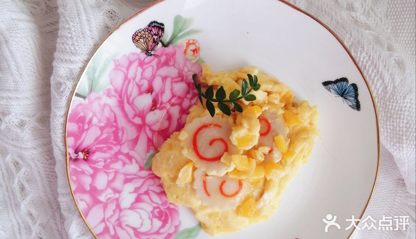 🌸颜值口味双高[爱心]黄椒鱼板🍥炒蛋🥚