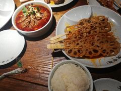 -张氏宽窄巷成都菜(澳德乐店)