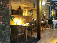 -渝半城经典川粤菜(重庆天地店)