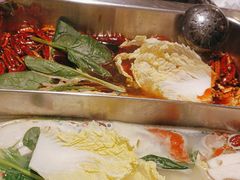 -百年川椒重庆老火锅(光谷店)