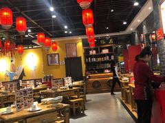 大堂-满园烤鸭·春饼(华强广场店)