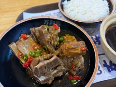 -万和春排骨砂锅米饭(新业广场店)