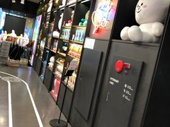 -LINE FRIENDS Garosu-gil Flagship Store