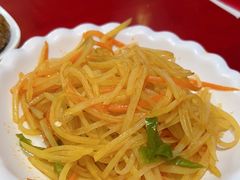 -金杨拉面王小吃面馆·牛三宝面·红烧牛肉粉