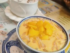 杨枝甘露-广信牛奶甜品世家(台东店)