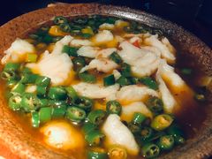 赛里木湖青椒鱼-楼兰新疆主题餐厅(苏州中心店)