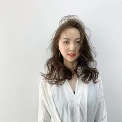 -MYYF SALON烫发染发