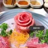 烤肉也能拆盲盒❗️快来穿韩服吃烤肉啦！