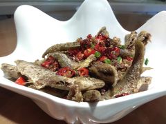 -丹江口渔村·湘味厨房(桃园店)