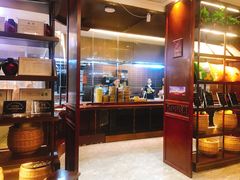 -阿瓦山寨·湘菜现炒·剁椒鱼头王(咸阳总店)