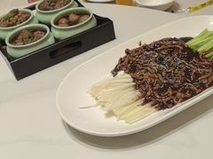 -梅利汴京烤鸭•开封豫菜地标店(东大街店)