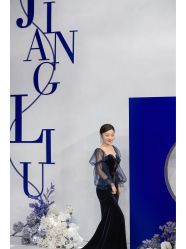 -MECCI婚礼摄影跟拍(红东方广场店)