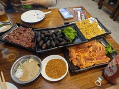 -韩风烤牛肉冷面店