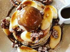 -ROAST coffee & eatery