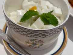 杏仁豆腐-翠园(兴业太古汇店)