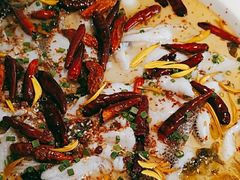 -江渔儿酸菜鱼·拔草餐厅(虎门君乐汇店)