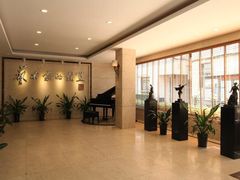 -上海戏剧学院附属高级中学