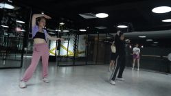 点击看大图 -学舞岛·成人少儿舞蹈培训