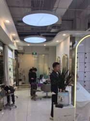 -虫二·专注健康烫染沙龙